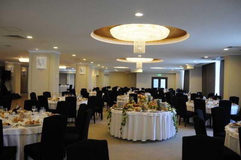 Grand Hotel - 759