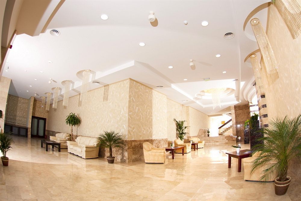 Grand Hotel - 958