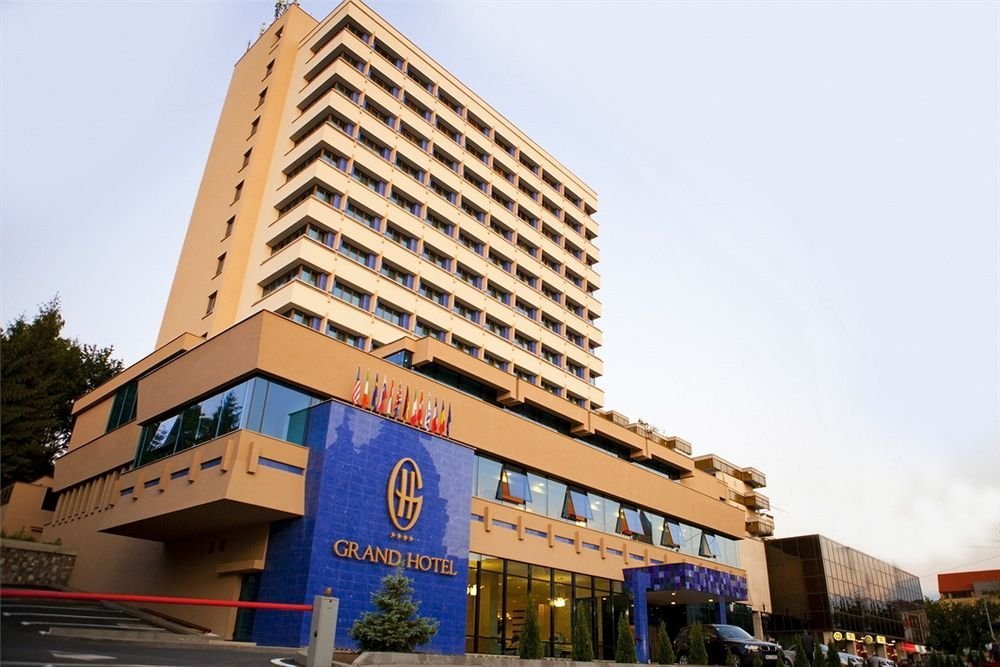 Grand Hotel - 694