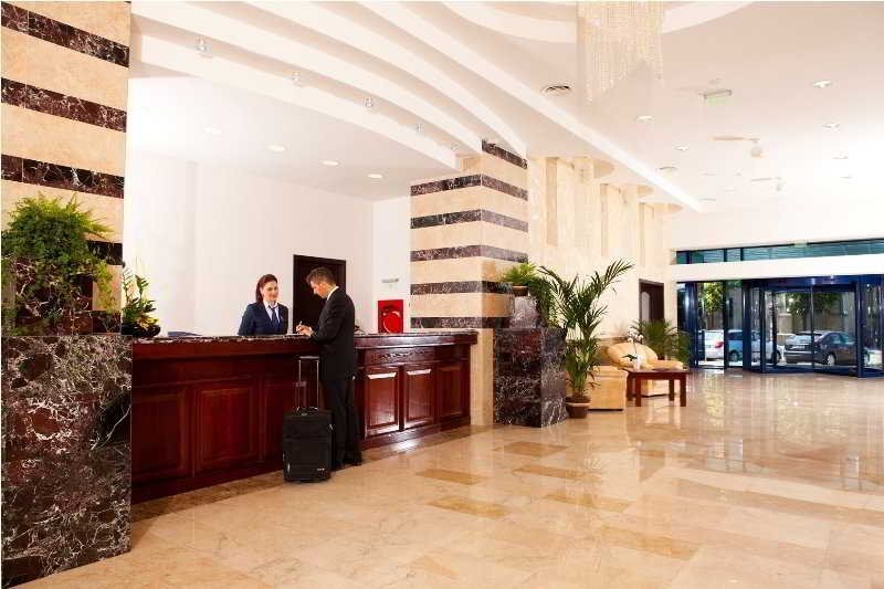 Grand Hotel - 495