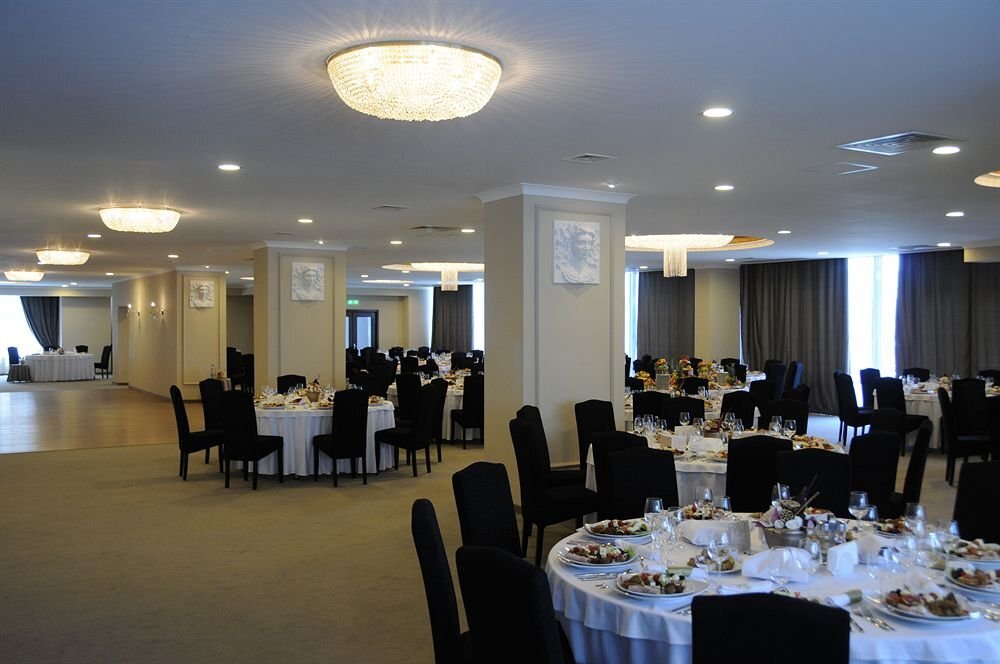 Grand Hotel - 735