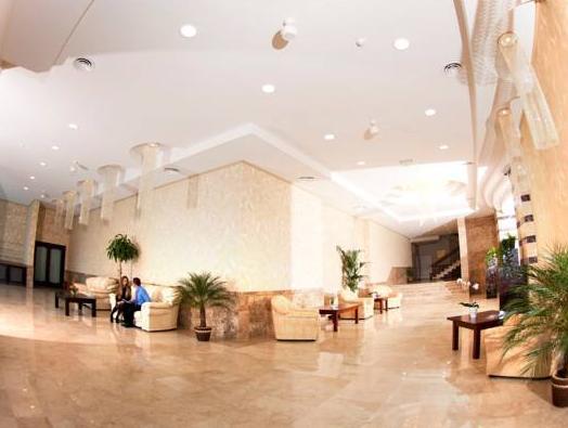 Grand Hotel - 954