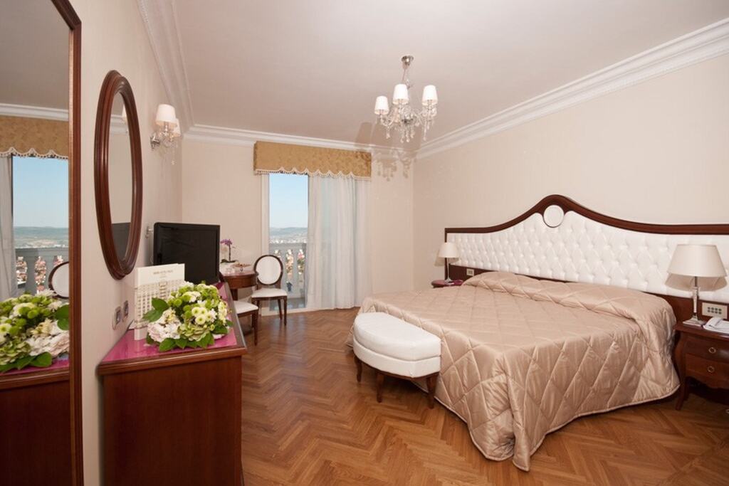 Grand Hotel Italia - 73
