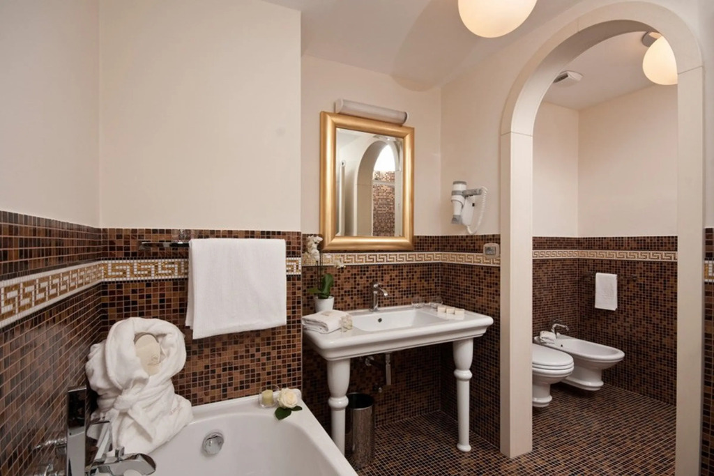 Grand Hotel Italia - 382