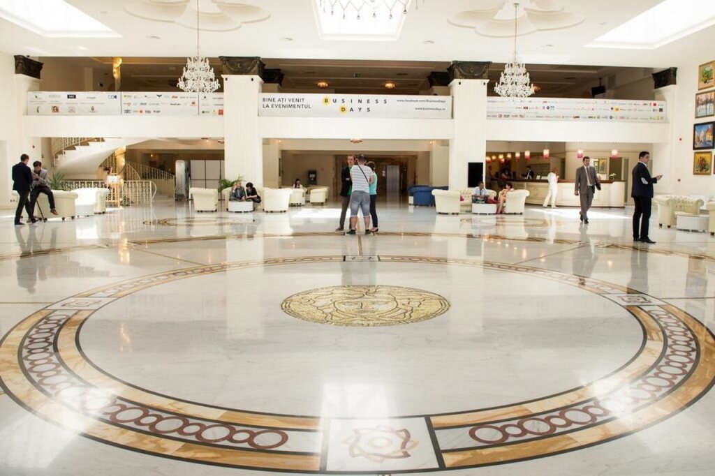 Grand Hotel Italia - 13