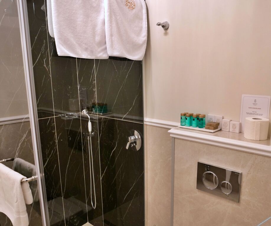 Grant Hotel Boutique - 671