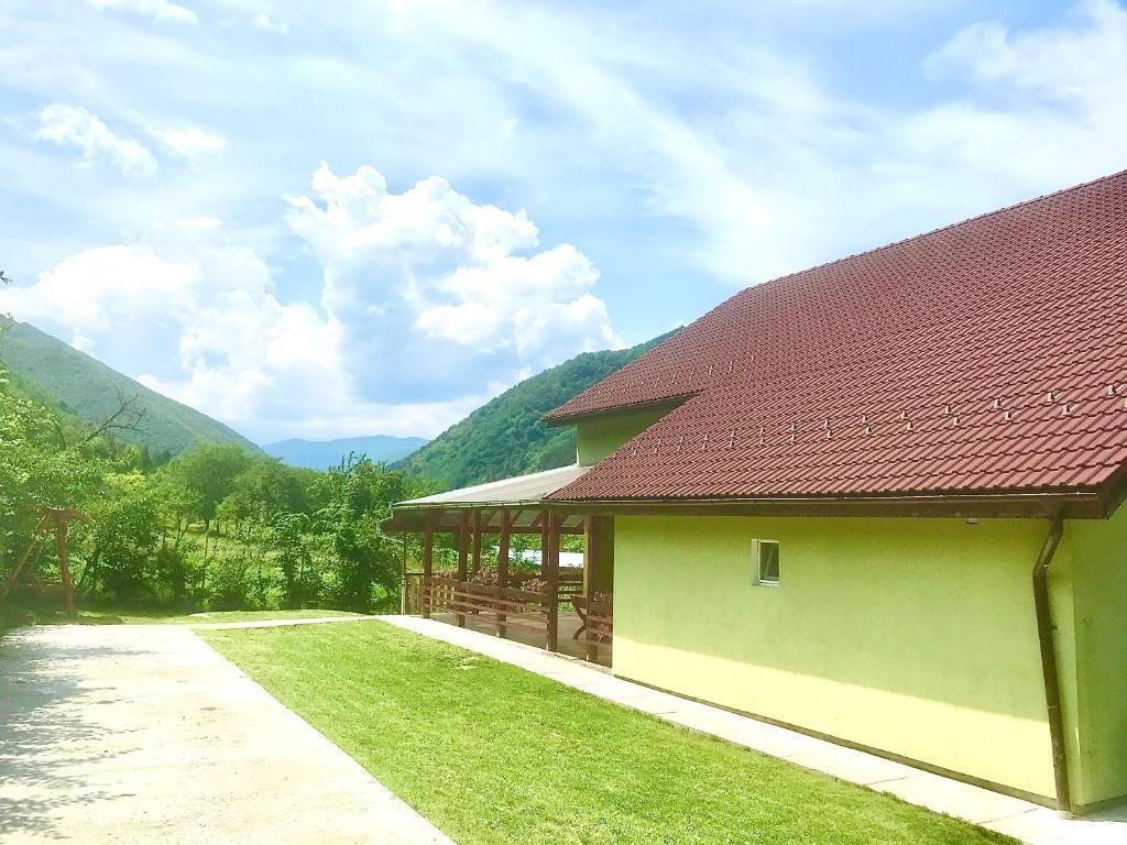 Green House - 857