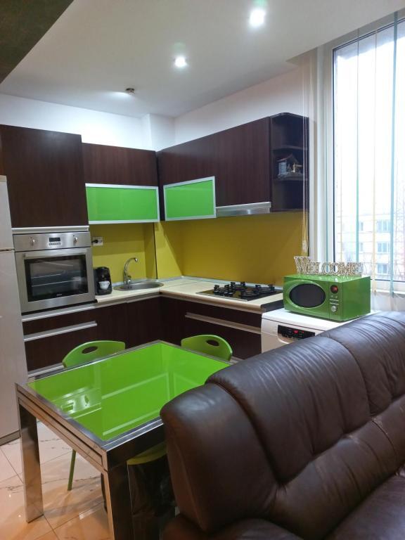 Green House - 127