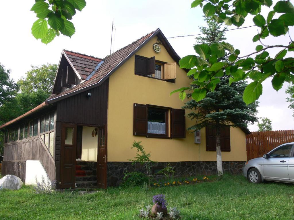 Gyulak Guesthouse - 561
