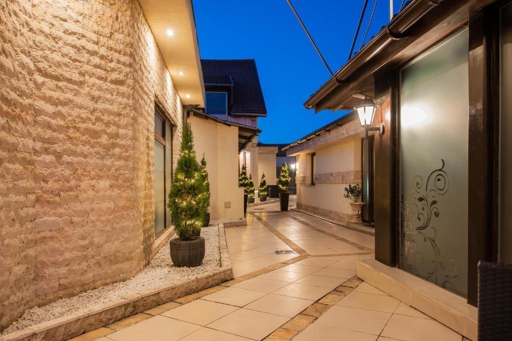 H & V Residence - Split Level Apartment - 211