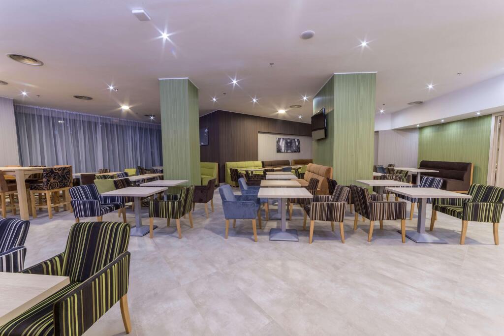 Hampton By Hilton Iasi - 637