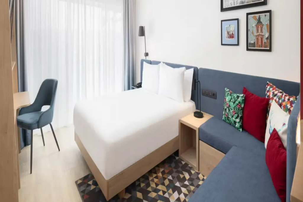 Hampton by Hilton Targu Mures - 395