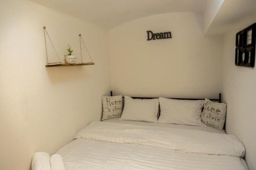 Hegel Apartment - 47