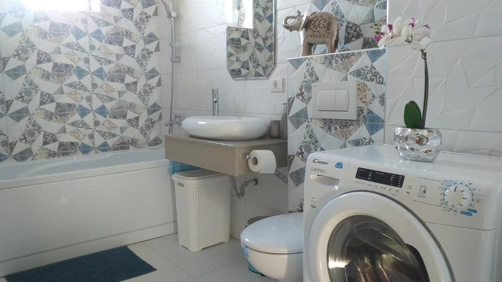 Holiday Apartment - 913