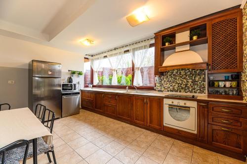 AMA Holidays Belview - 870
