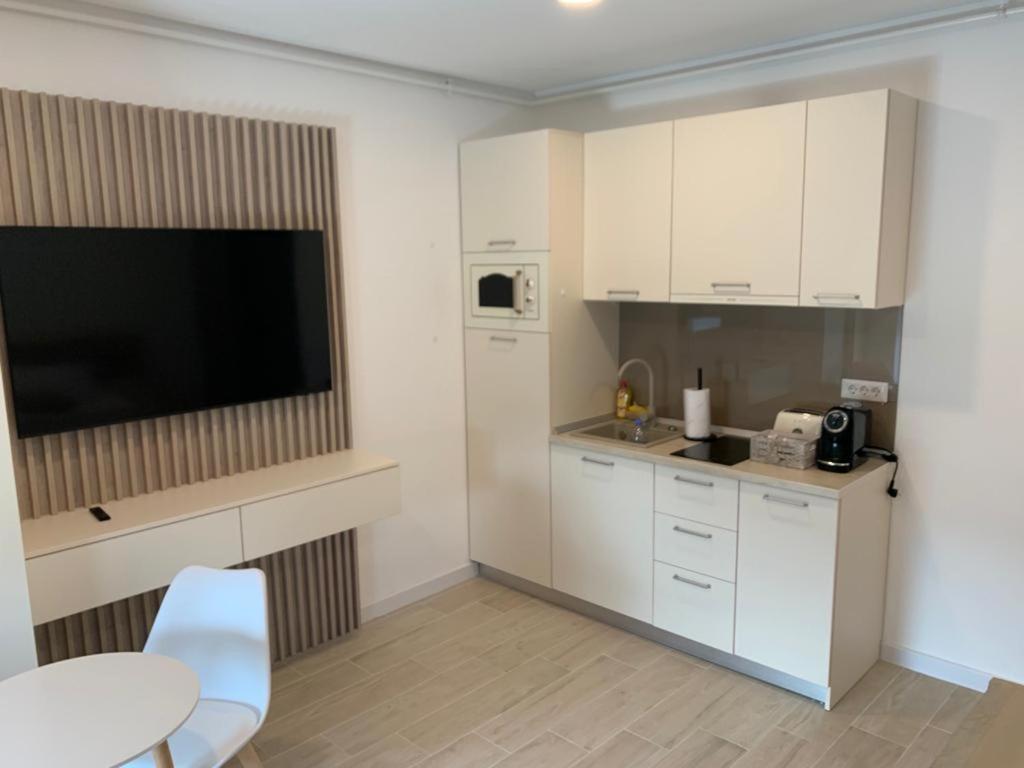 Holiday Residence by BEL AIR LUXURY APARTMENT AND STUDIO MAMAIA NORD - 708
