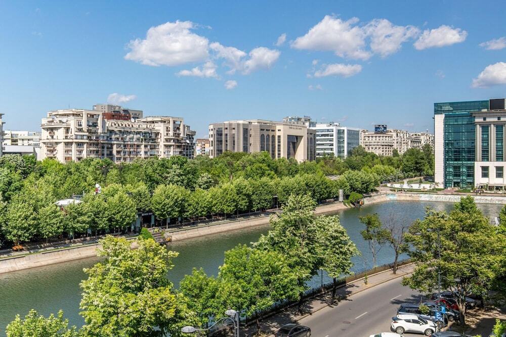 HOLT - Wonderful 2 bed, 2 bath flat in the center of Bucharest - 307