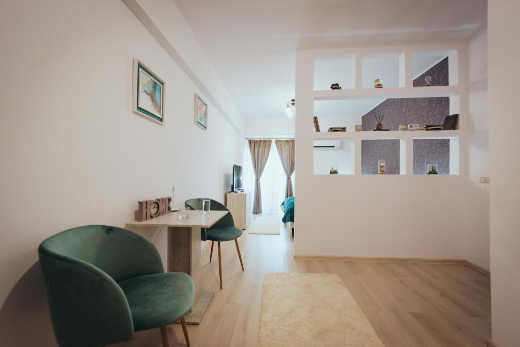 Homey Studio - 914