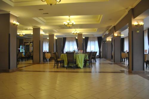 Hotel Aldi - 699