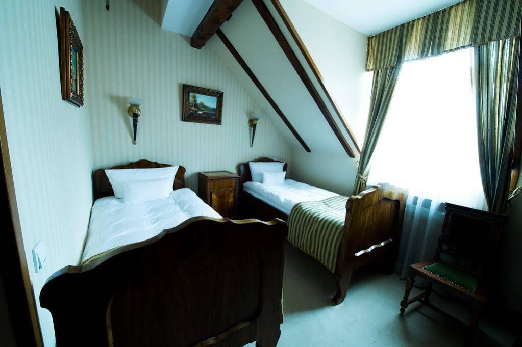 Am Ring Hotel - 933