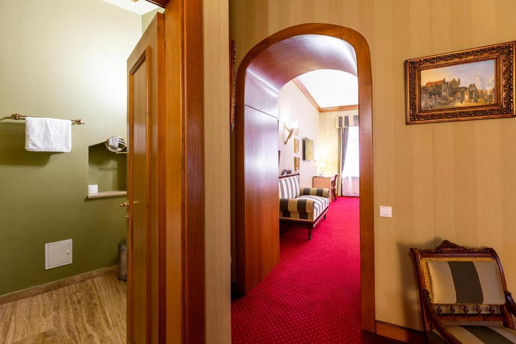 Am Ring Hotel - 626