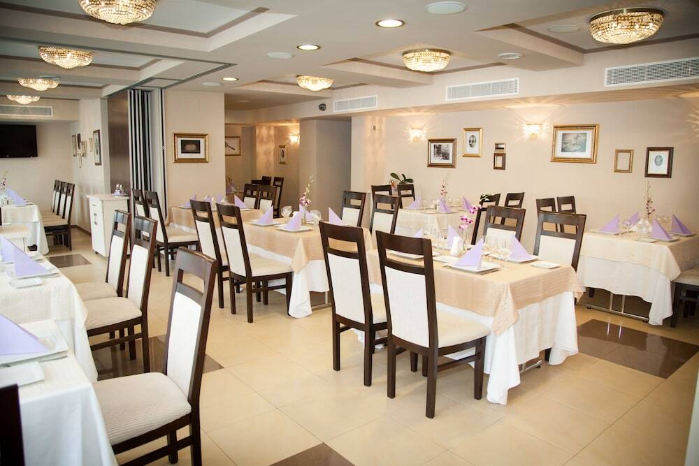 Ambasador Bucharest - 753