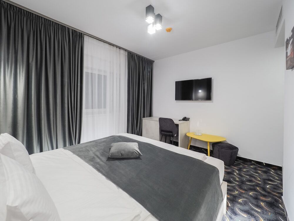 Hotel Anastasia - 595