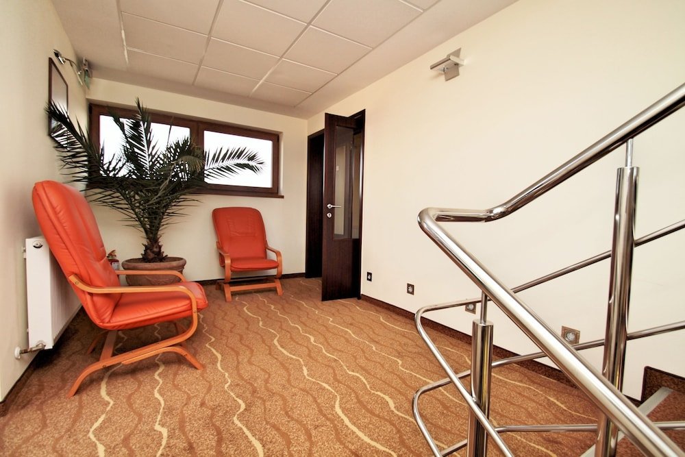 Hotel Astoria - 758