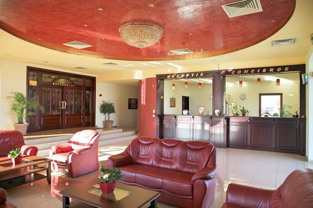 Hotel Astoria - 831