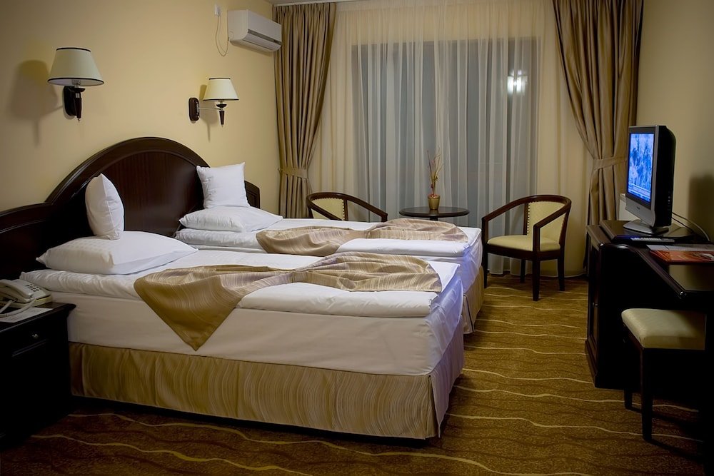 Hotel Astoria - 731