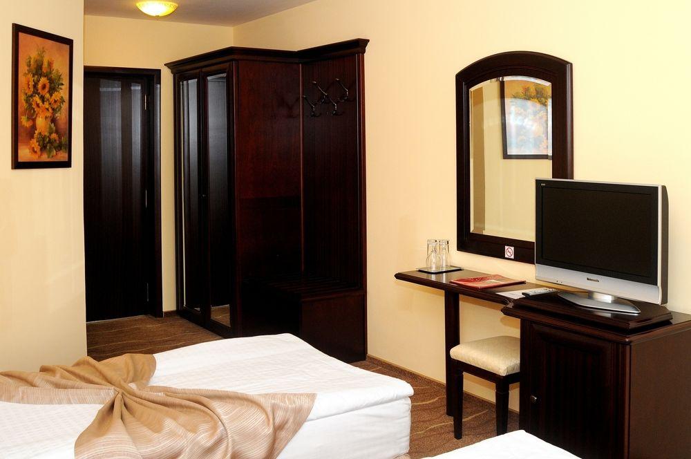 Hotel Astoria - 408