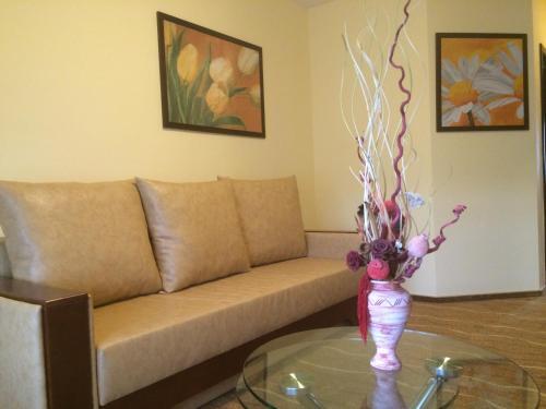 Hotel Astoria - 772