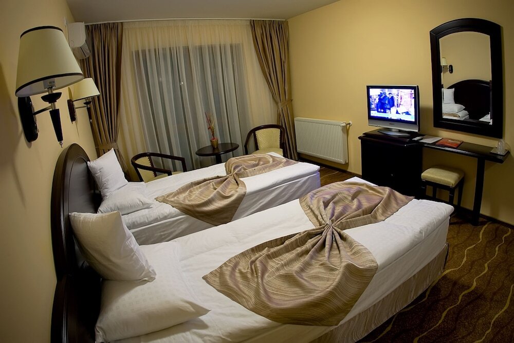 Hotel Astoria - 338