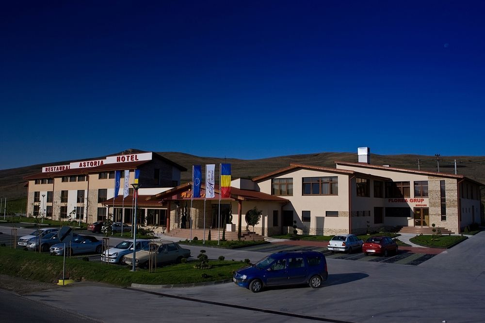 Hotel Astoria - 555