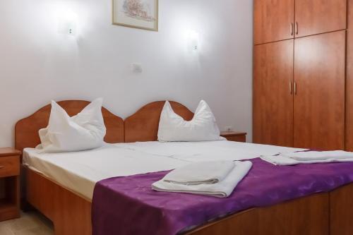Hotel Astoria - 922
