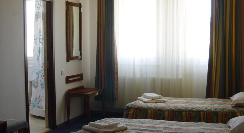 Hotel Astra - 709