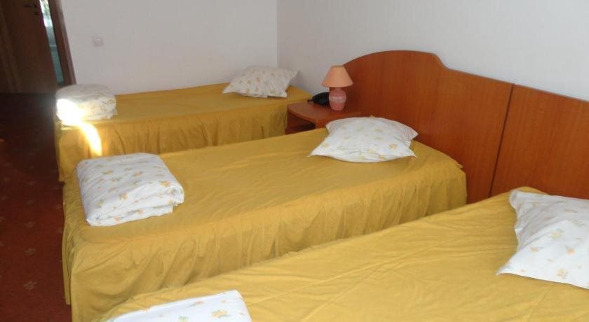 Hotel Atlantis - 570