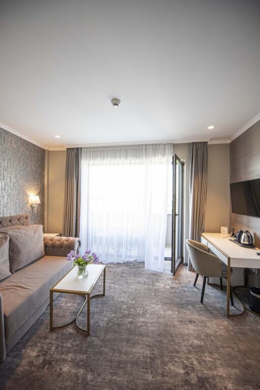 Hotel Aventus - 472