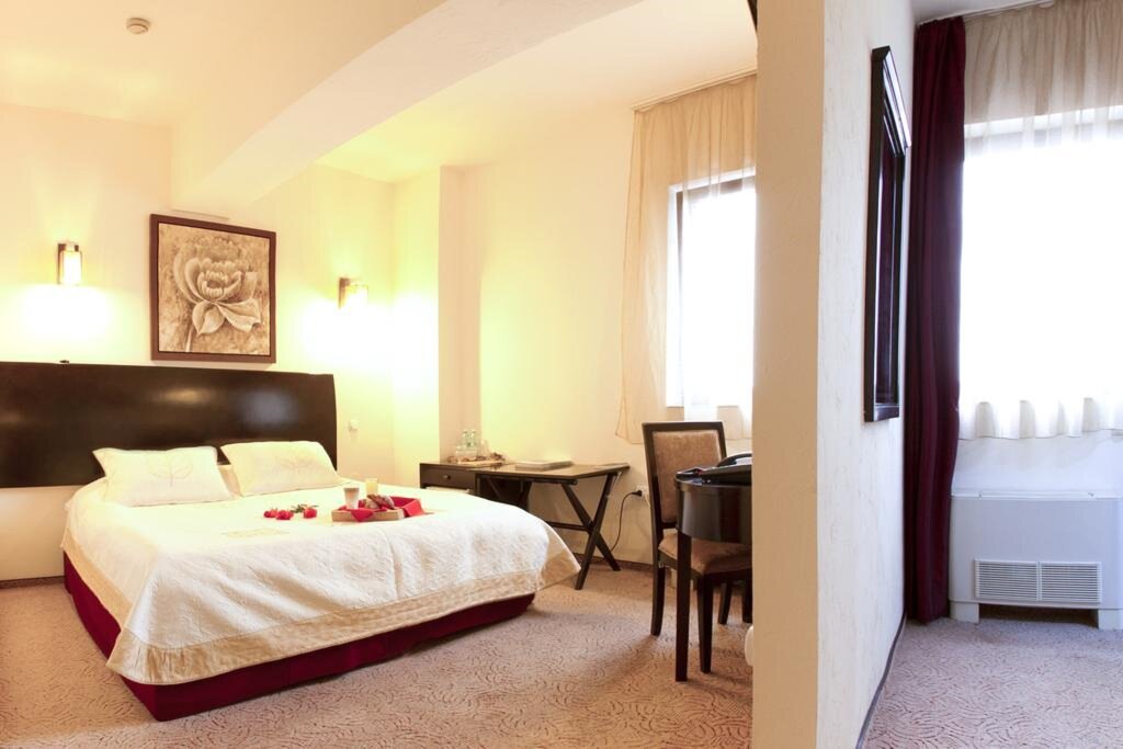 Hotel Avis - 424