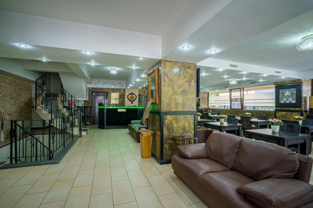 Hotel Avis - 614