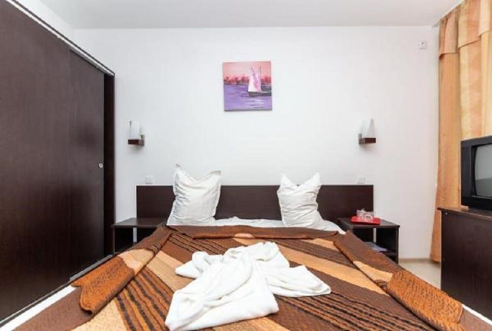 Hotel Azur - 135