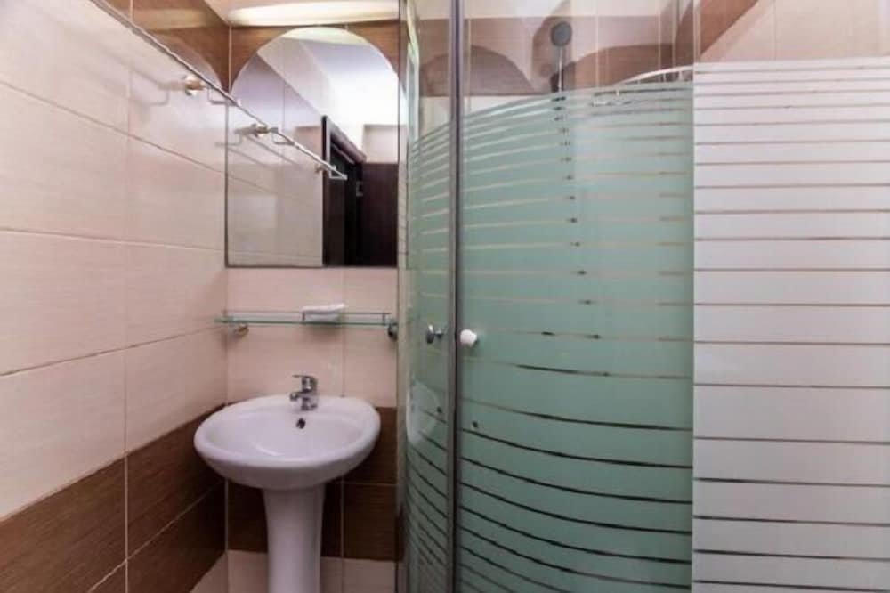 Hotel Azur - 990