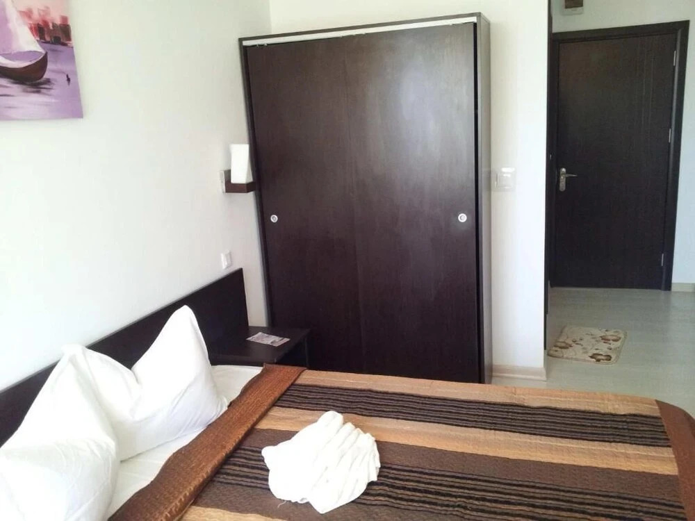 Hotel Azur - 553