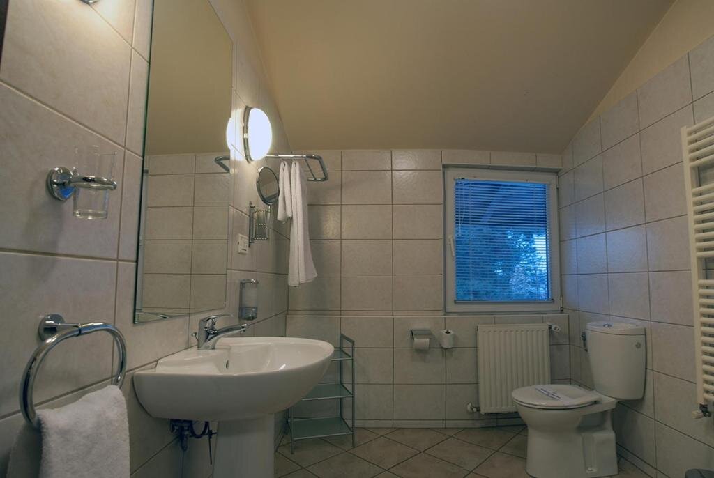 Hotel Baneasa Parc - 995
