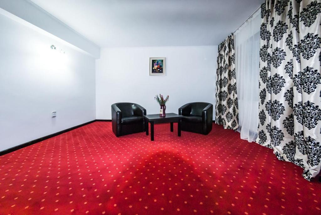 Hotel Blue Night - 688