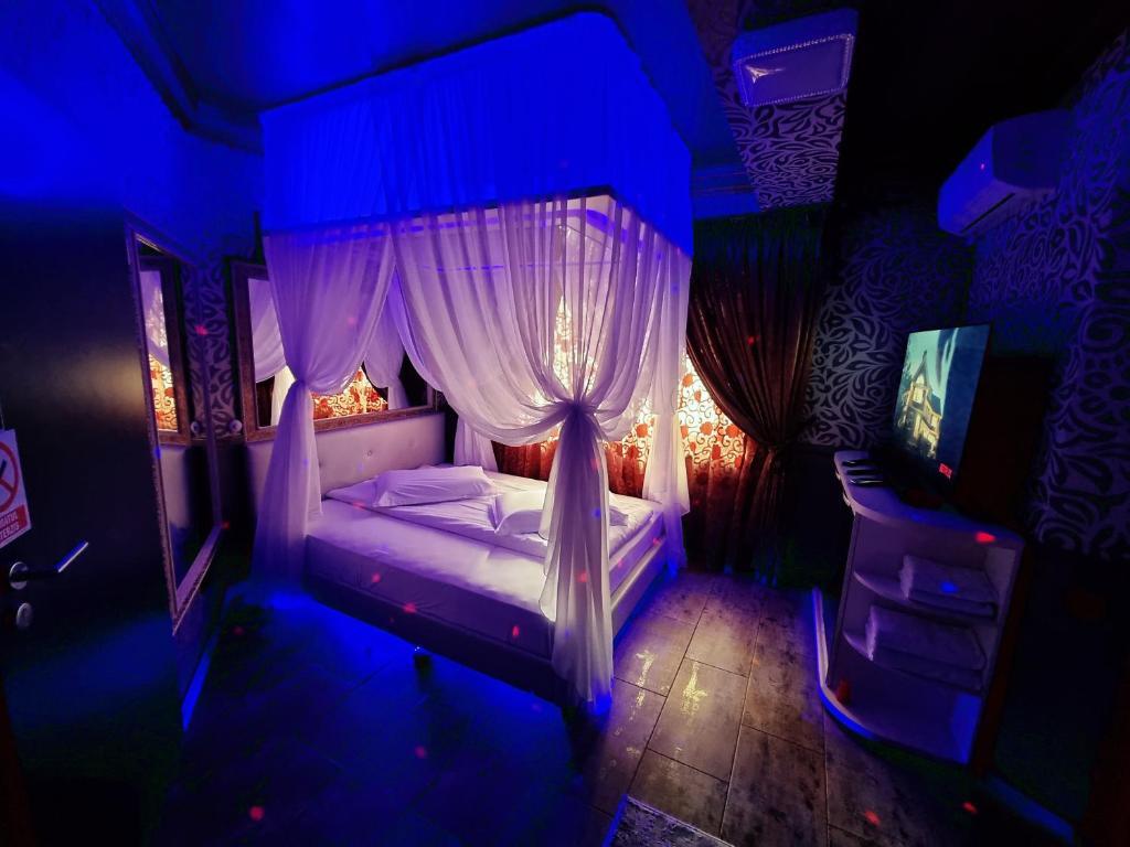 Hotel Boutique Mikaela (Adult Only) - 336