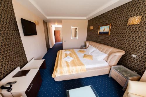 Hotel Boutique Shine - 644