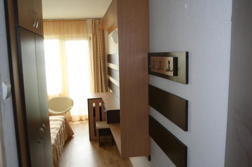 Hotel Capitol - 927