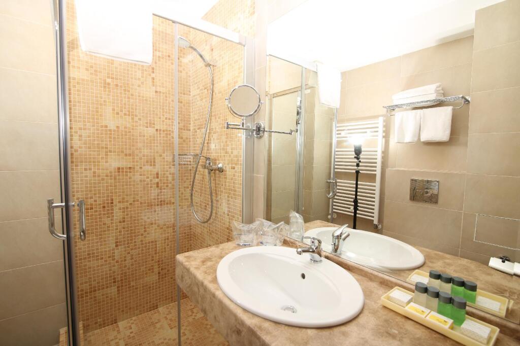 Hotel Carmen - 357