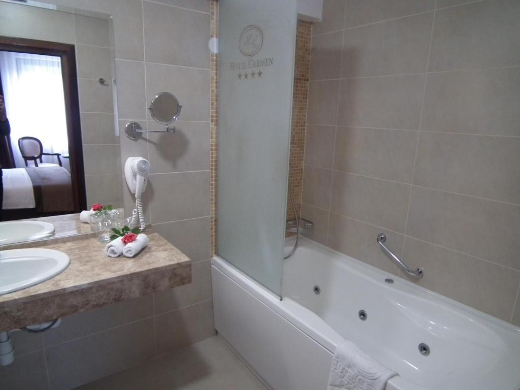 Hotel Carmen - 12